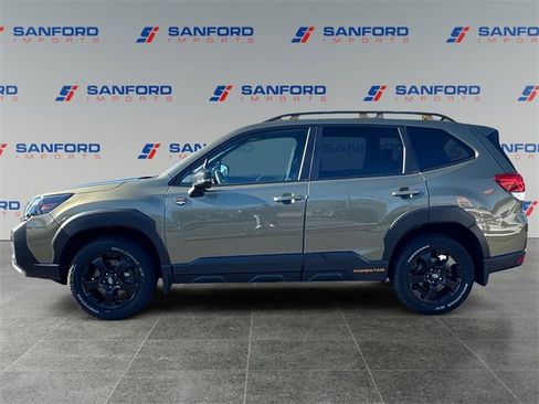 Used 2022 Subaru Forester Wilderness image 2