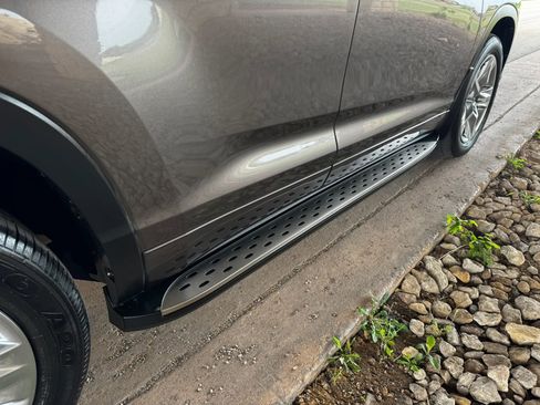 Used 2016 Toyota Highlander Limited image 23