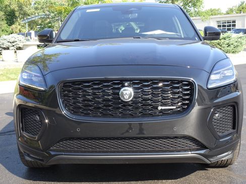 Certified 2024 Jaguar E-PACE R-Dynamic SE AWD/4WD image 11