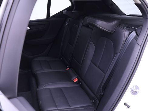 Certified 2024 Volvo XC40 B5 Plus w/ Protection Package Premier image 17