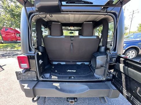 Used 2013 Jeep Wrangler Sahara w/ Connectivity Group AWD/4WD image 13