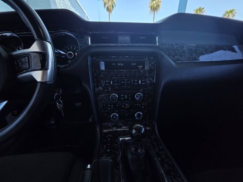 Used 2014 Ford Mustang GT RWD image 13