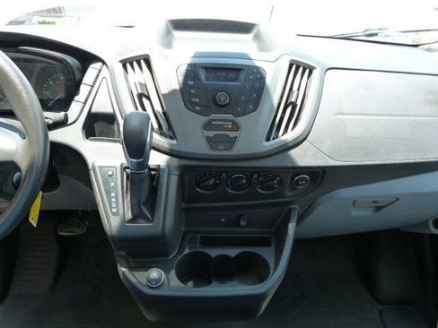Used 2018 Ford Transit 250 138 RWD image 24