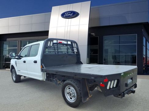 Certified 2022 Ford F250 XL w/ Power Equipment Group AWD/4WD image 3