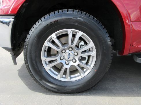 Used 2019 Ford F150 Lariat w/ Equipment Group 502A Luxury AWD/4WD image 48