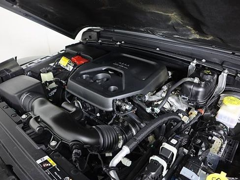 Used 2023 Jeep Wrangler Unlimited Rubicon w/ Cold Weather Group image 13