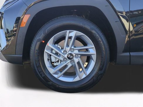 New 2026 Hyundai Tucson SE image 11