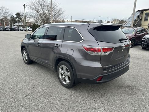 Used 2015 Toyota Highlander Limited image 4