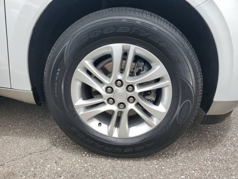 Used 2021 Buick Enclave Essence FWD image 5