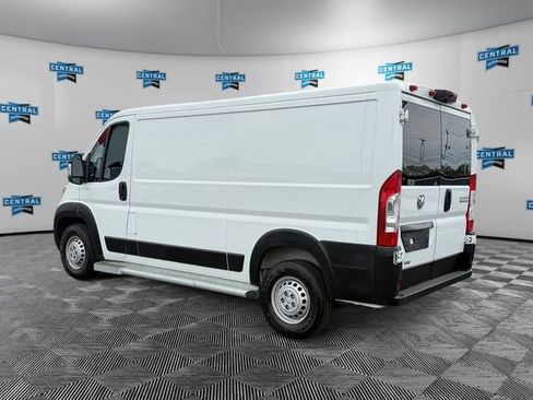 Used 2025 RAM ProMaster 2500 w/ U-Haul Equipment Group FWD image 3