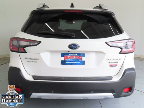 Used 2023 Subaru Outback Touring w/ Tech Package 2 AWD/4WD image 5