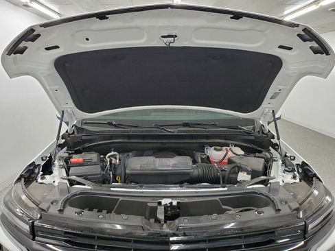 Used 2025 Chevrolet Tahoe RST w/ Comfort Package image 9