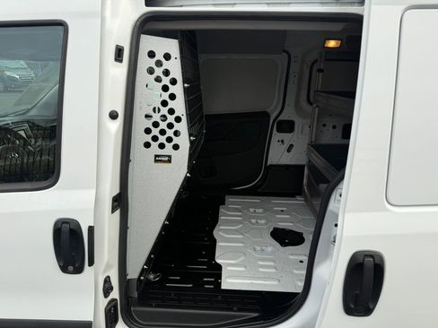 Used 2022 RAM ProMaster City Tradesman image 17