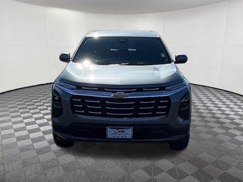 Used 2026 Chevrolet Equinox LT AWD/4WD image 2