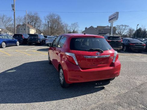 Used 2014 Toyota Yaris LE image 27