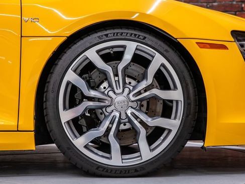 Used 2011 Audi R8 V10 AWD/4WD image 49