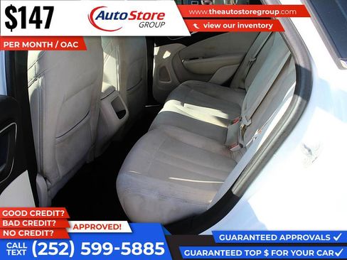 Used 2015 Chrysler 200 Limited w/ Convenience Group FWD image 11