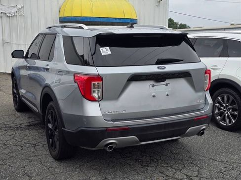 Used 2023 Ford Explorer Limited AWD/4WD image 12