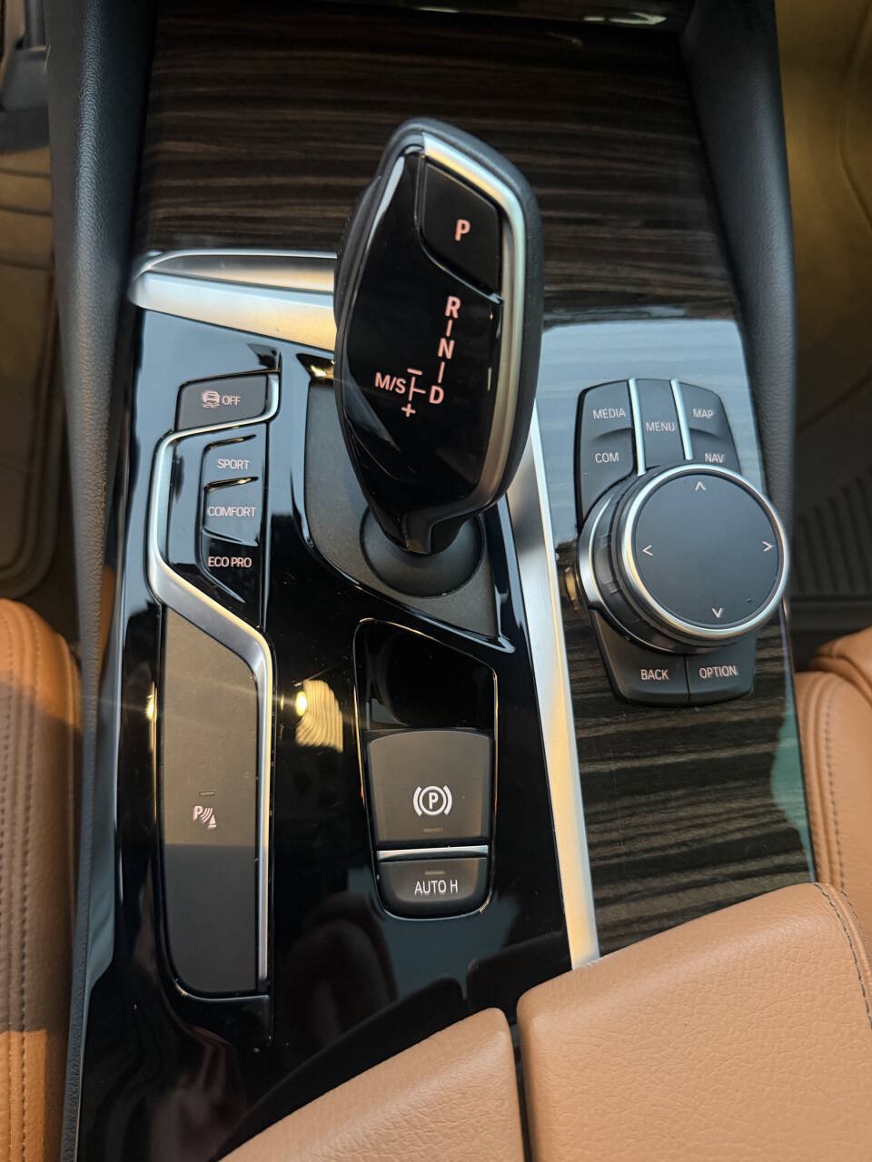 Used 2020 BMW 530i w/ Convenience Package RWD image 50
