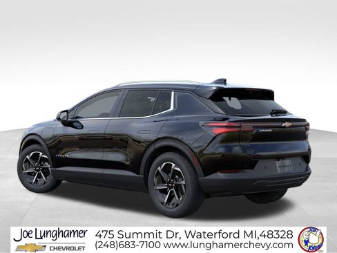 New 2026 Chevrolet Equinox EV LT image 3