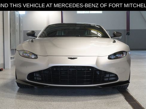 Used 2022 Aston Martin V8 Vantage Coupe RWD image 2