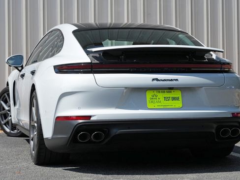 Used 2025 Porsche Panamera w/ Premium Package RWD image 6
