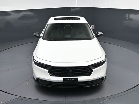 Used 2024 Honda Accord Sport image 37