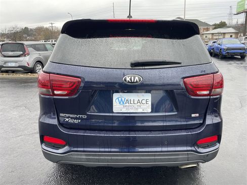 Used 2020 Kia Sorento LX w/ LX I4 Convenience Package image 5