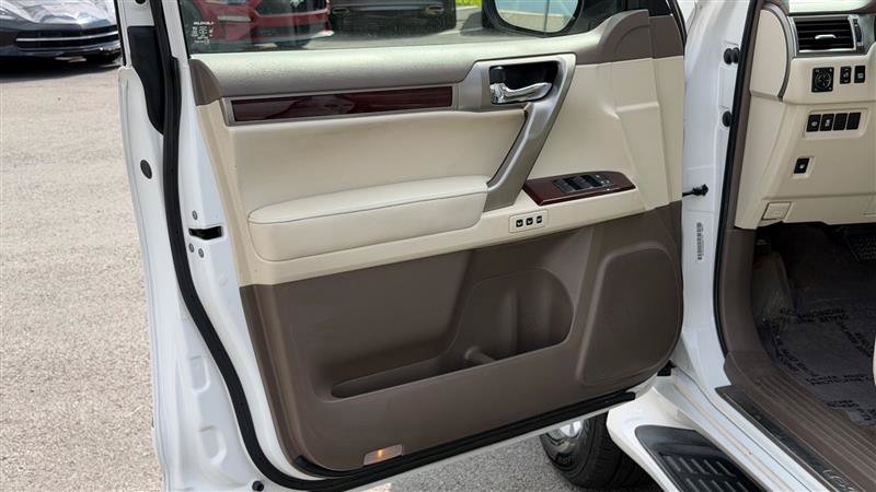 Used 2019 Lexus GX 460 Premium w/ Premium Package AWD/4WD image 20