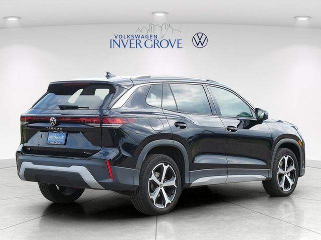 Certified 2026 Volkswagen Tiguan SE AWD/4WD image 7