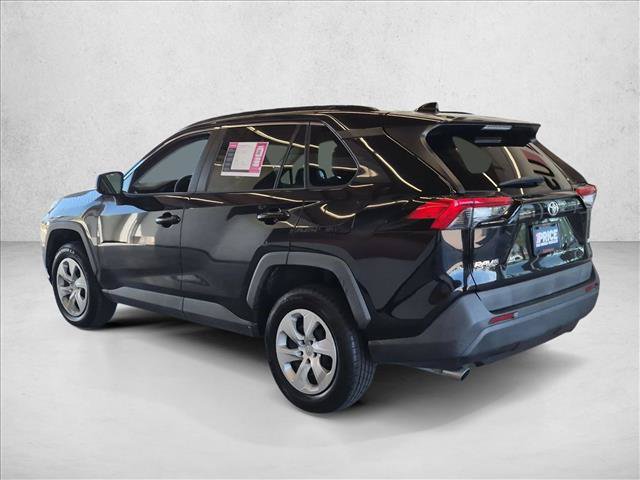 Used 2019 Toyota RAV4 LE FWD image 7