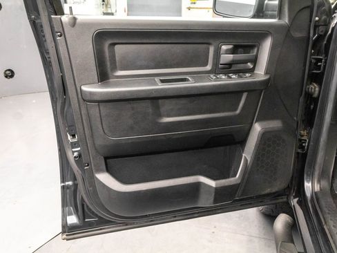 Used 2014 RAM 1500 Express AWD/4WD image 27