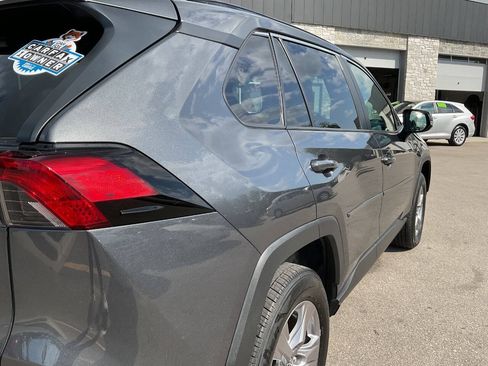Used 2022 Toyota RAV4 XLE w/ Convenience Package AWD/4WD image 8