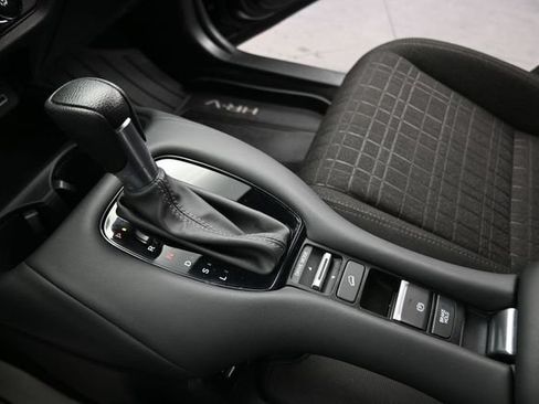 Certified 2024 Honda HR-V LX image 11