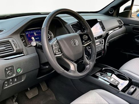 Used 2023 Honda Passport Elite image 14