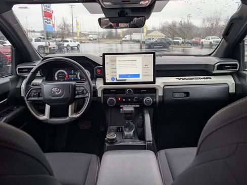 Used 2024 Toyota Tacoma TRD Off-Road image 11
