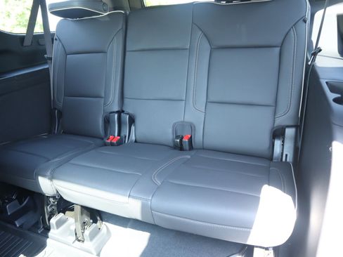 New 2026 GMC Yukon XL Elevation w/ Elevation Premium Package AWD/4WD image 15