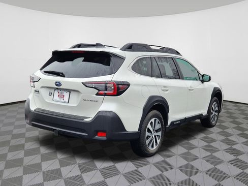 Certified 2025 Subaru Outback Premium w/ Popular Package #1A image 4