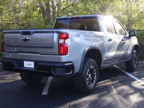 Certified 2024 Chevrolet Silverado 1500 ZR2 image 10