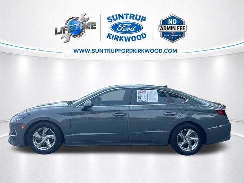 Used 2021 Hyundai Sonata SE FWD image 2