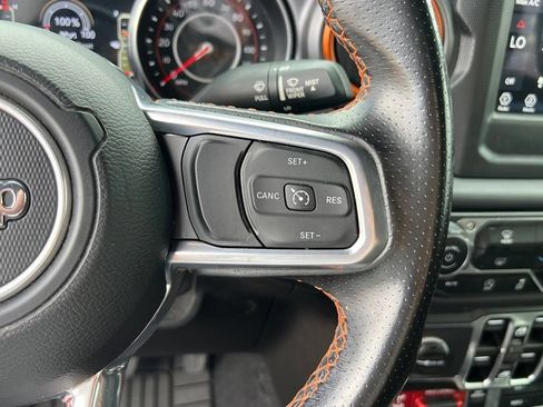 Used 2021 Jeep Gladiator Mojave w/ LED Lighting Group AWD/4WD image 30