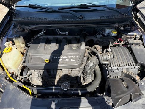 Used 2011 Chrysler 200 Touring image 15