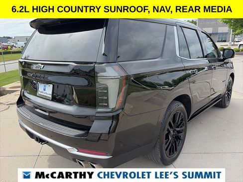 Used 2025 Chevrolet Tahoe High Country AWD/4WD image 14