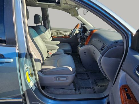 Used 2007 Toyota Sienna XLE Limited image 24