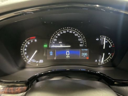 Used 2018 Cadillac XT5 Luxury w/ Driver Awareness Package AWD/4WD image 23