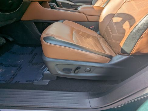 Used 2023 Nissan Pathfinder Platinum w/ Cargo Package image 19