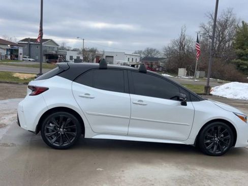 Used 2023 Toyota Corolla XSE image 9