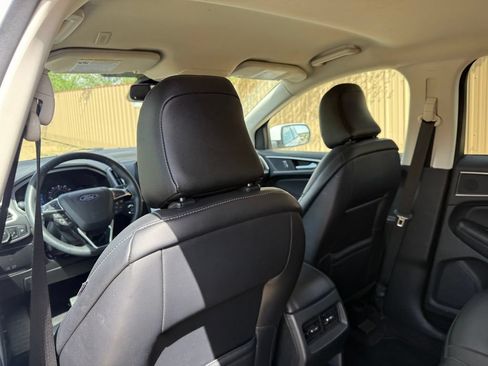 Certified 2024 Ford Edge SEL AWD/4WD image 22