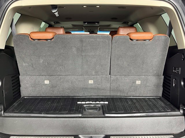 Used 2018 Cadillac Escalade Luxury AWD/4WD image 30