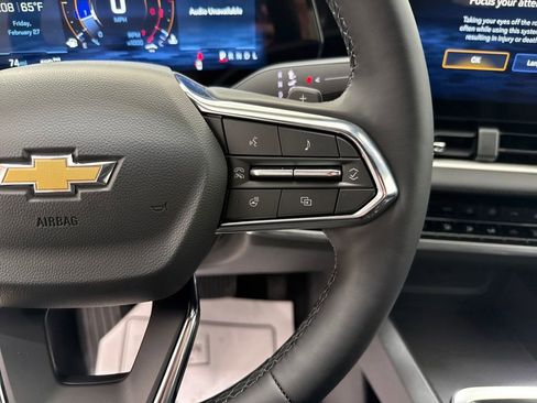 New 2026 Chevrolet Equinox LT w/ Convenience Package II image 25